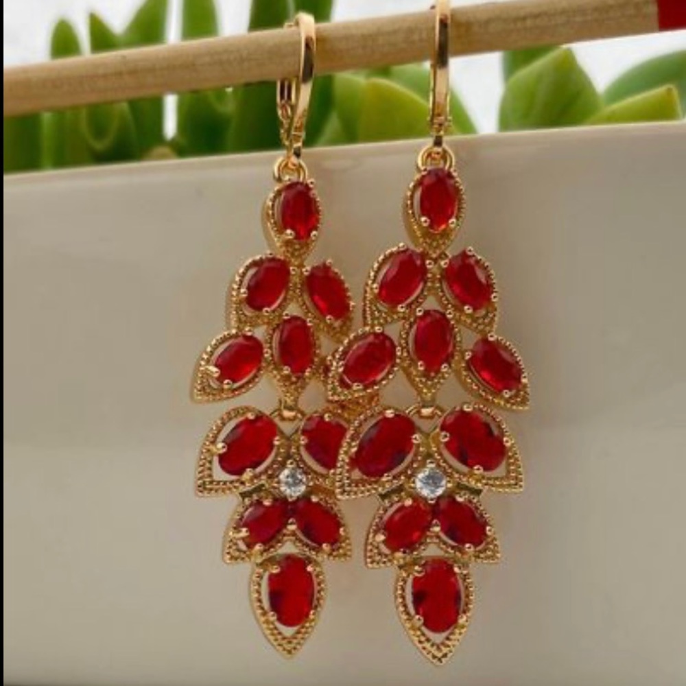 Earrings 18k Gold Filled Red CZ/ Aretes Largos zirconitas Rojos En  Oro Laminado